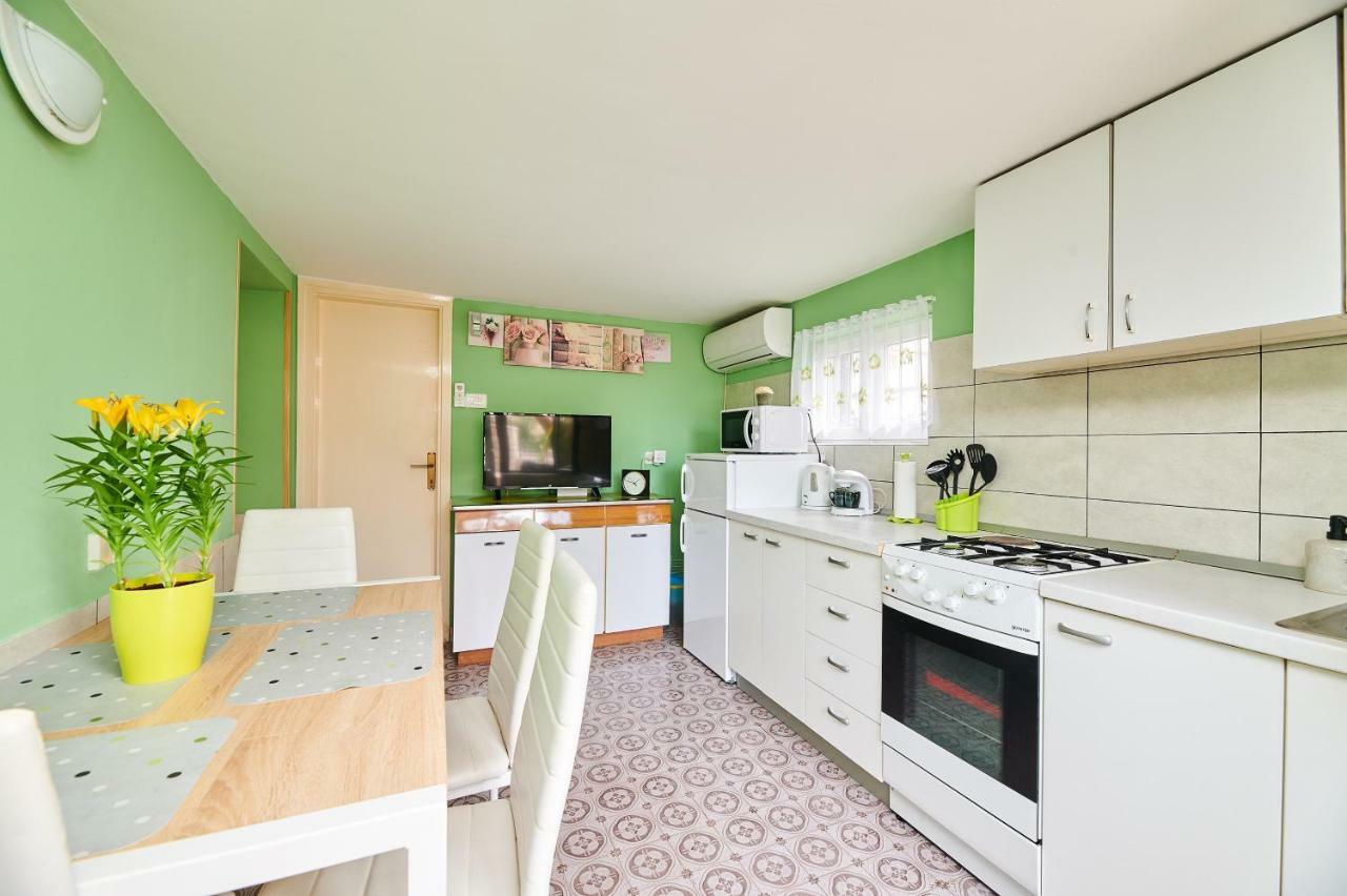 Apartment Ante Umag Exterior foto